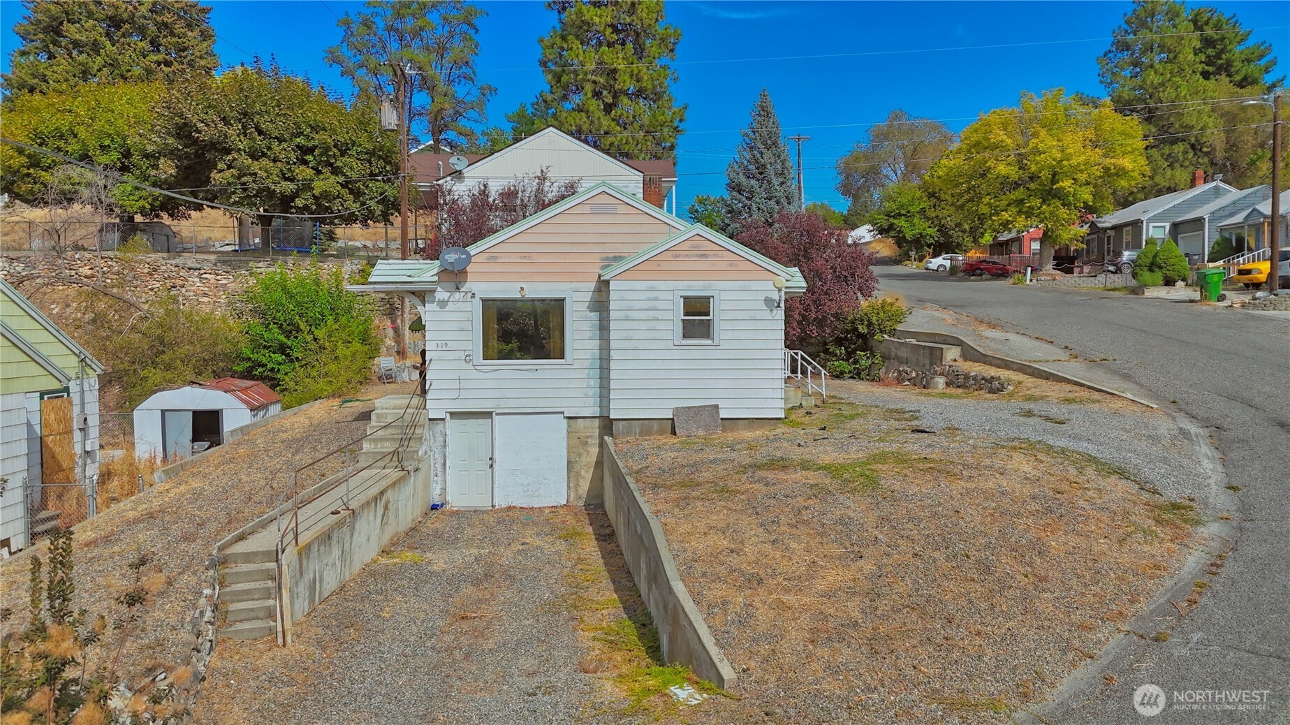 319 Bartlett Avenue