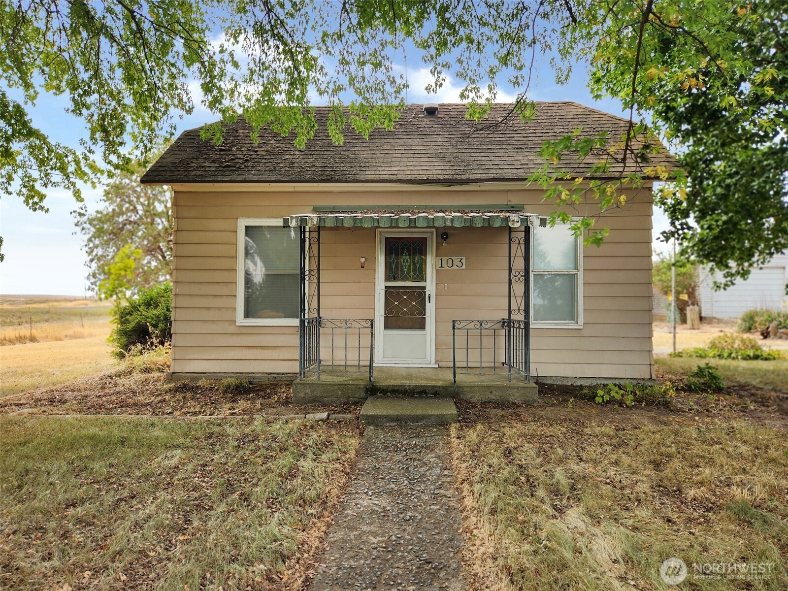 103 Oak Street