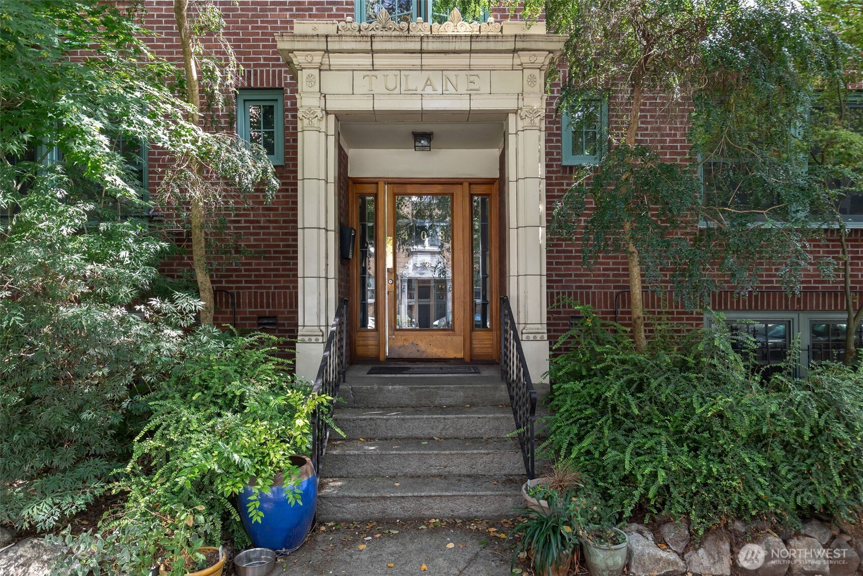 408 Bellevue Avenue #201