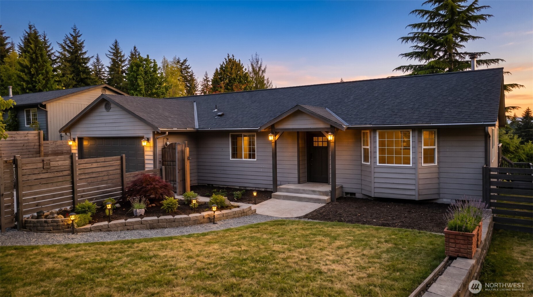 939 James Way
