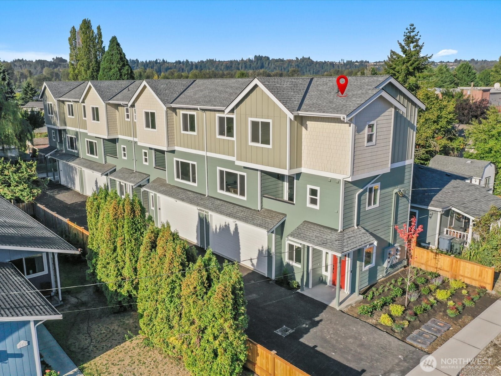 215 Corrin Avenue #C