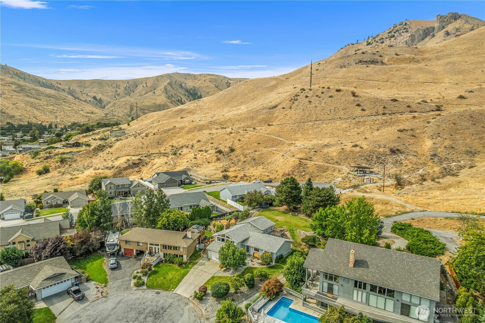 1920 Emerald Place