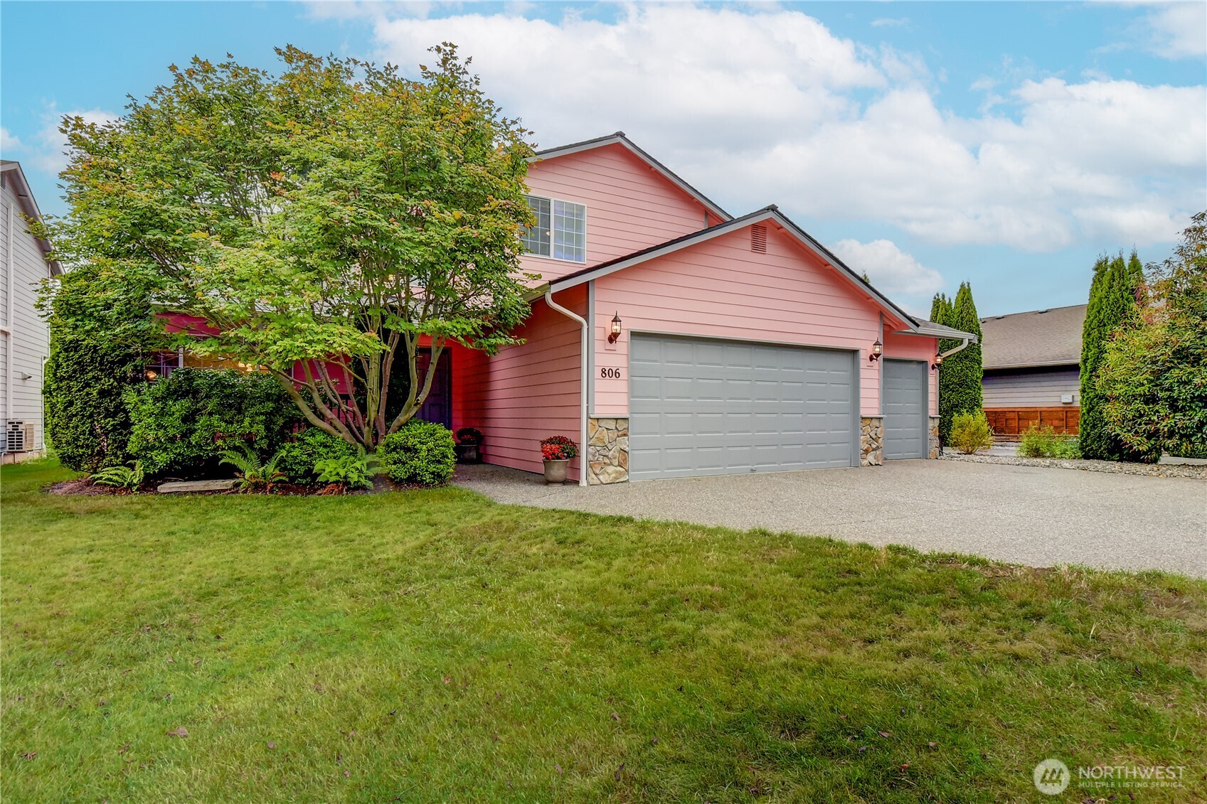806 Darwins Way