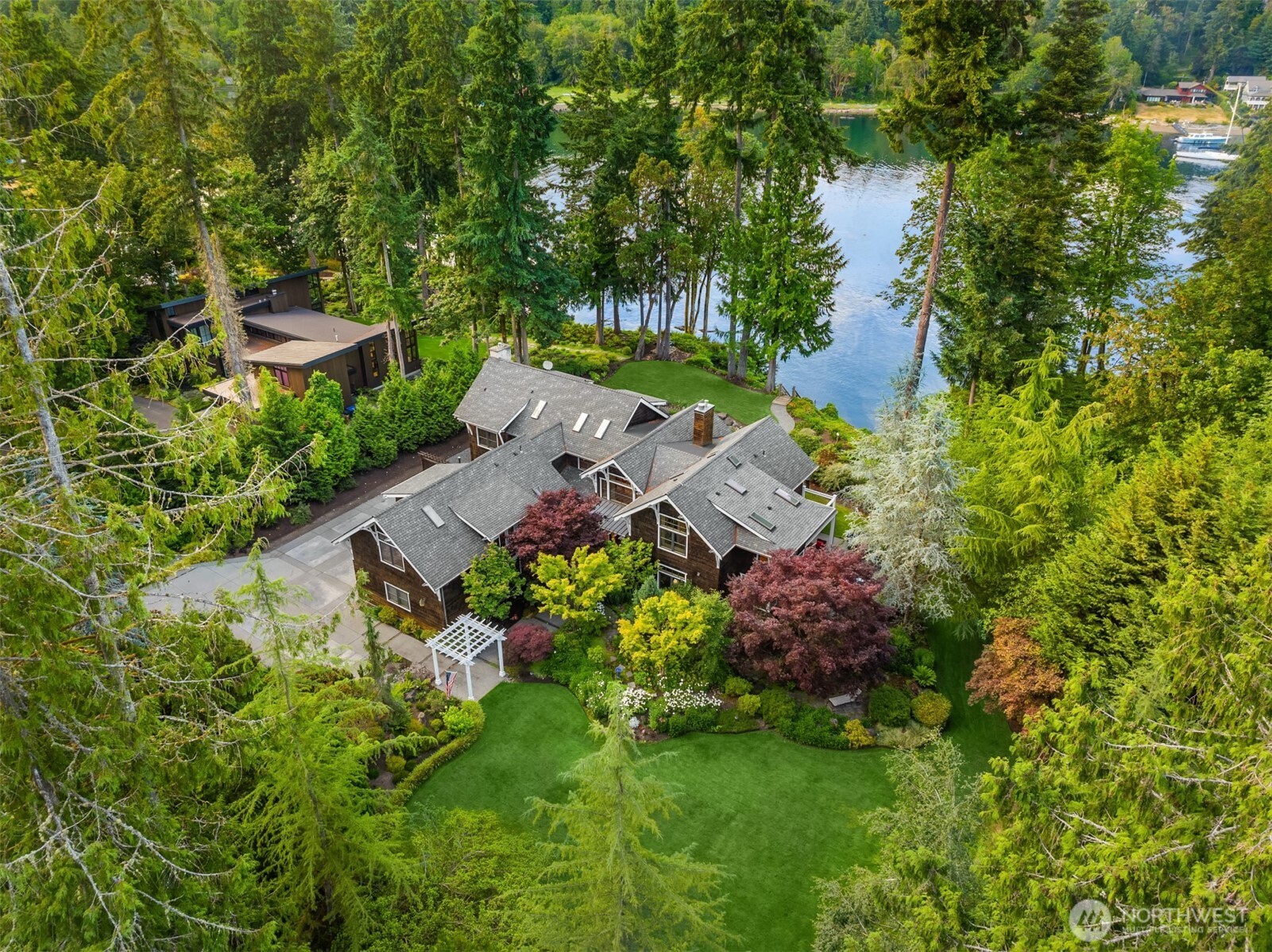 10374 Country Club Road