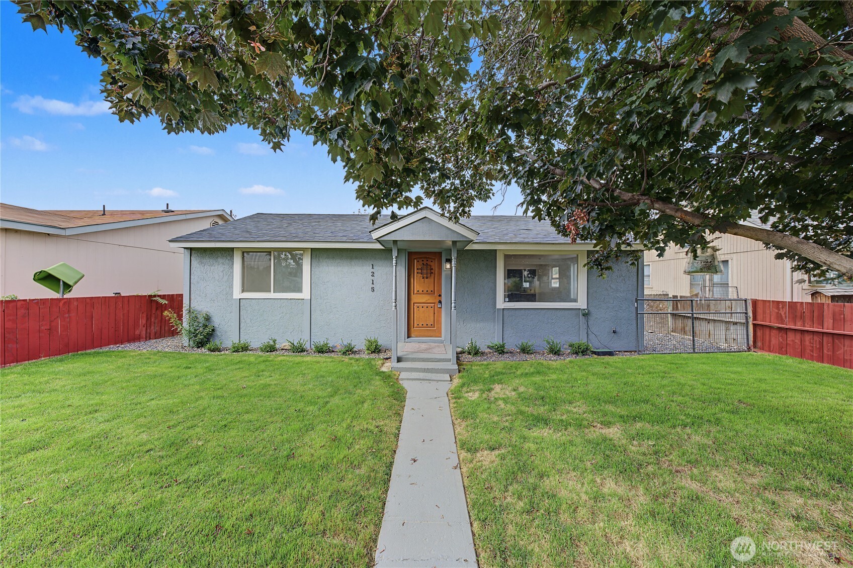 1215 Yakima Street
