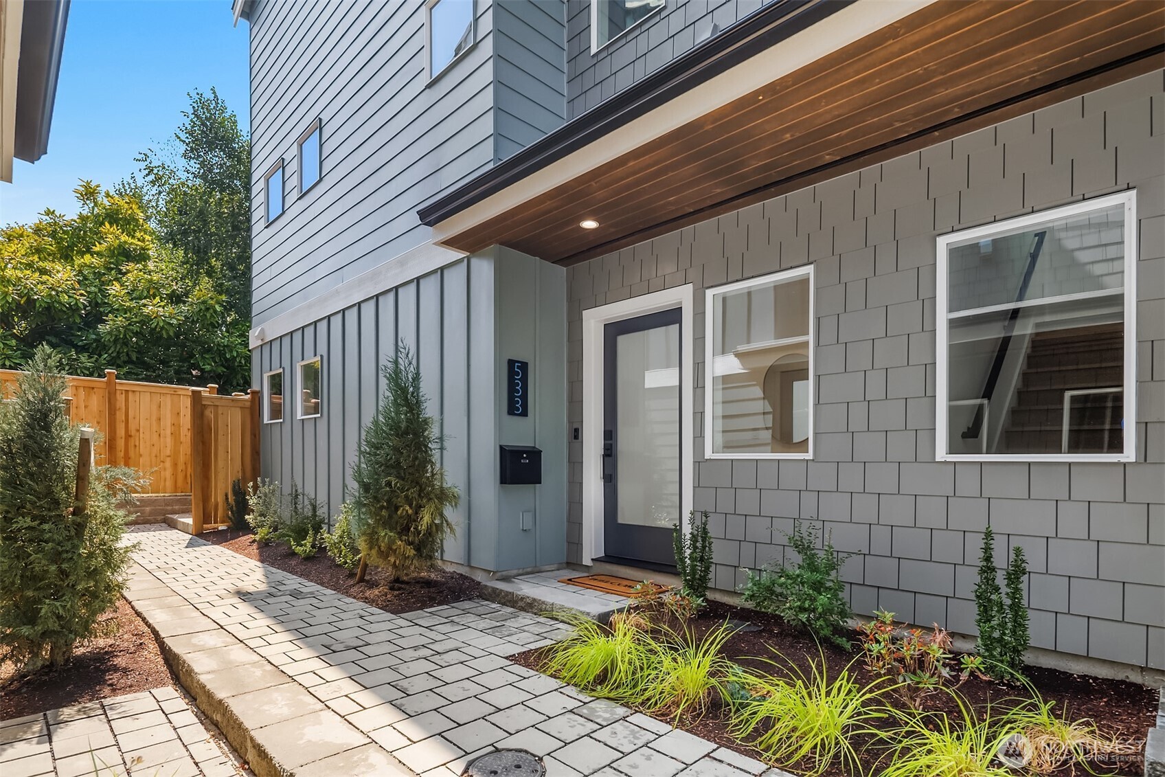 533 70th Street