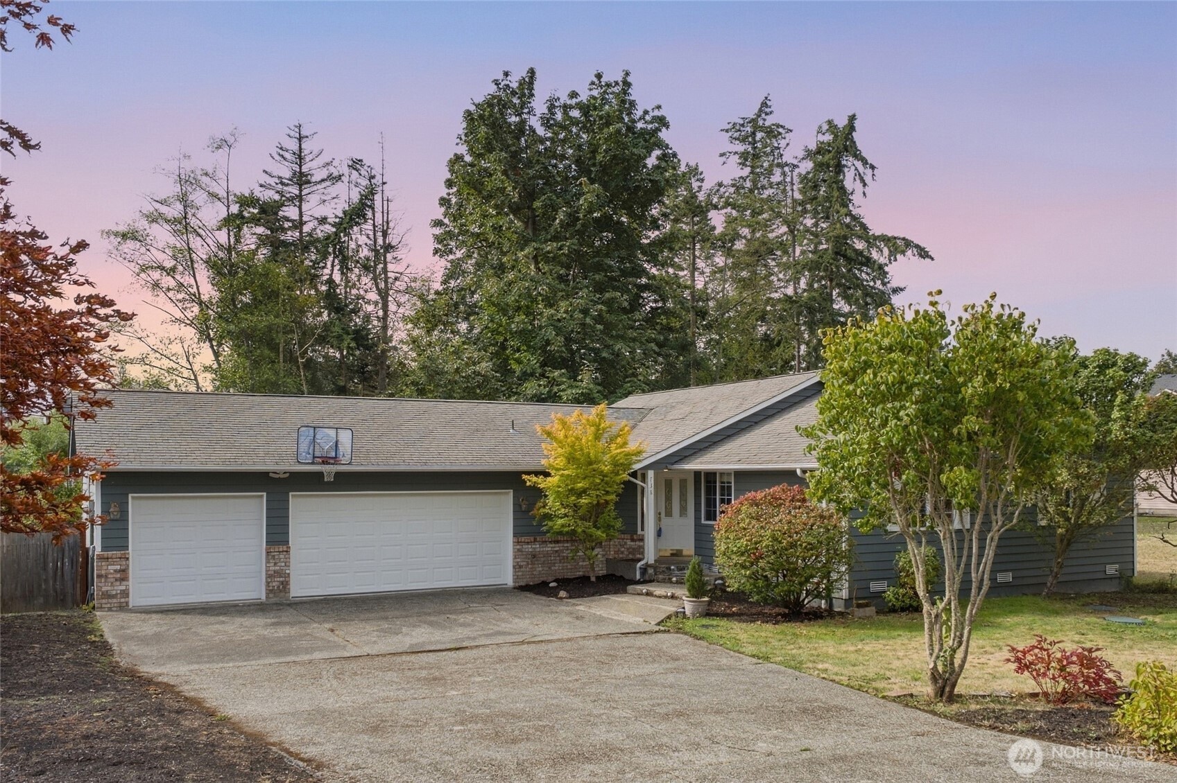 738 Crescent Drive