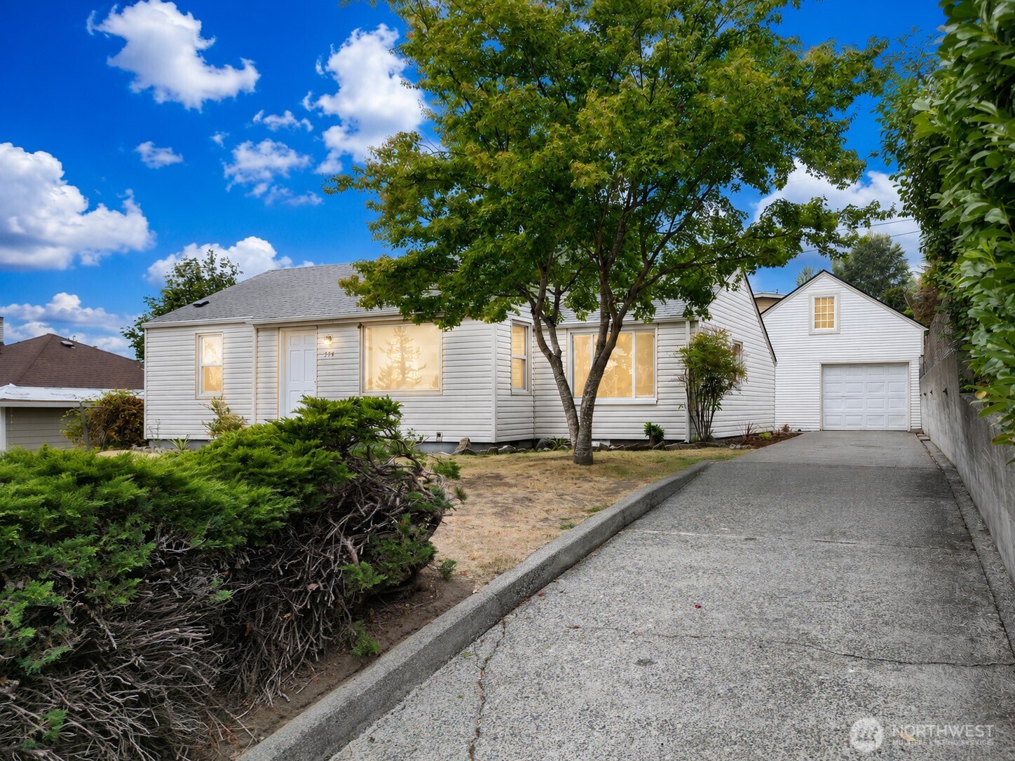 574 Bronson Way