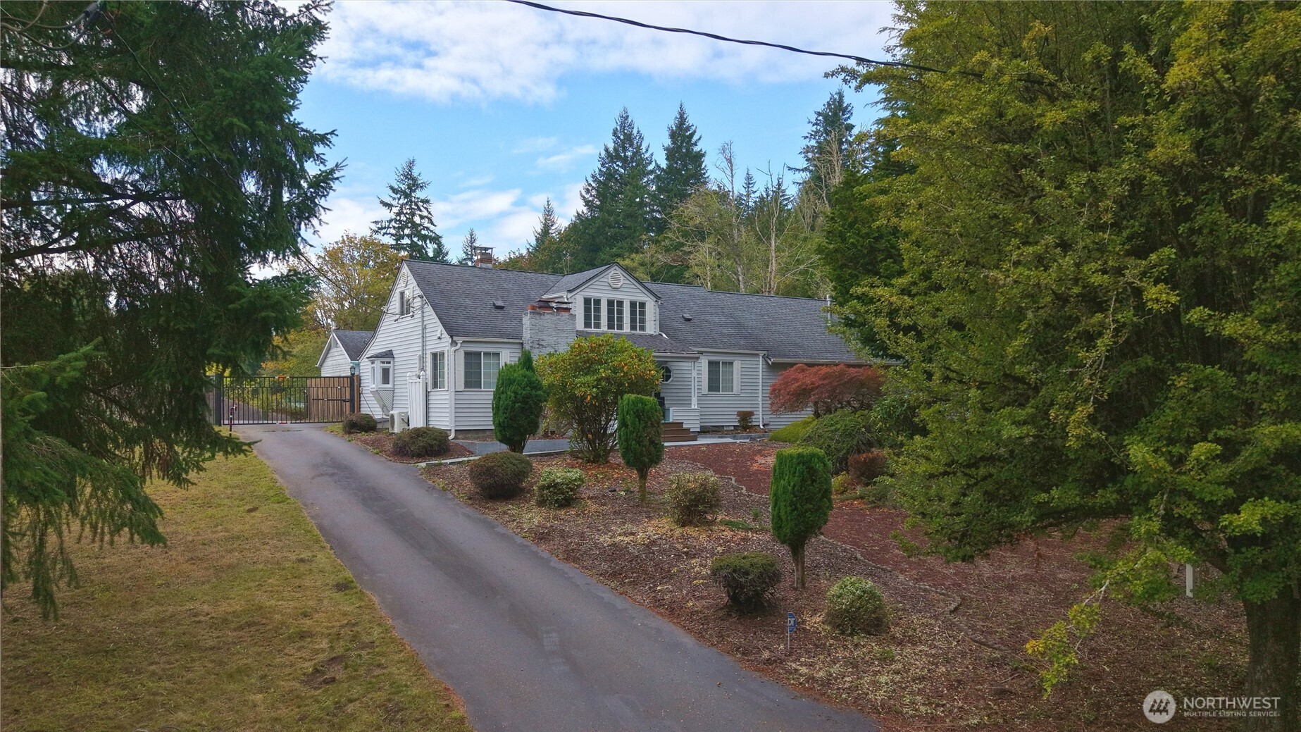 2272 Long Lake Road