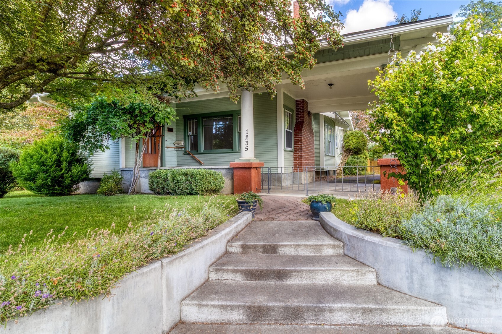 1235 Isaacs Avenue