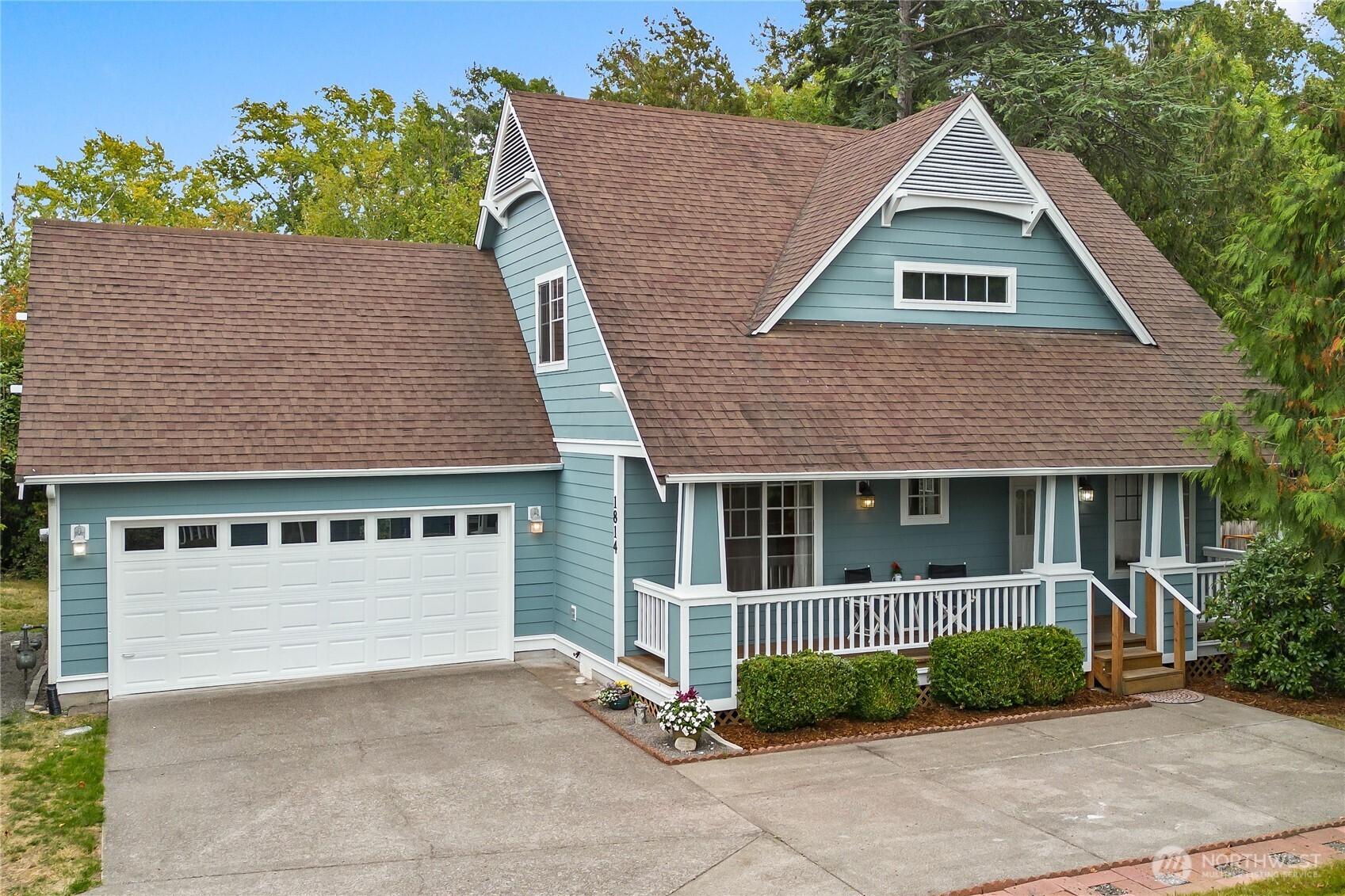 1814 Williamsburg Court
