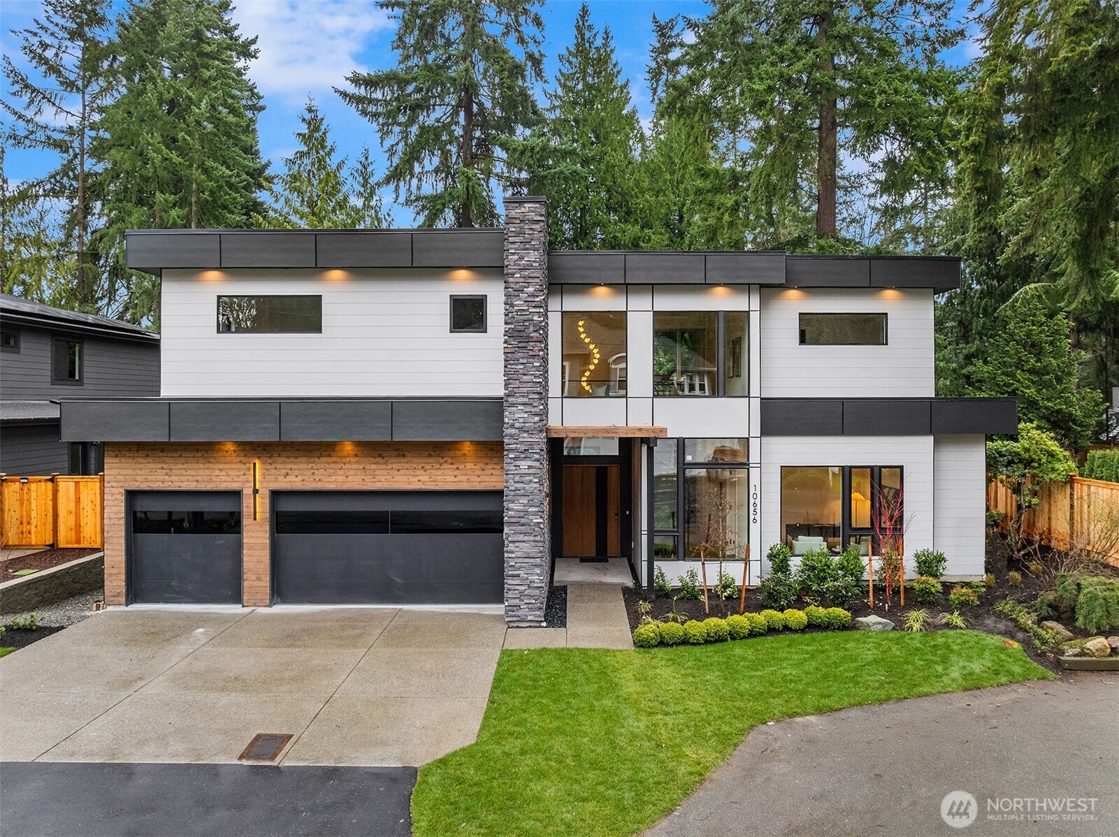 10656 Woodhaven Lane