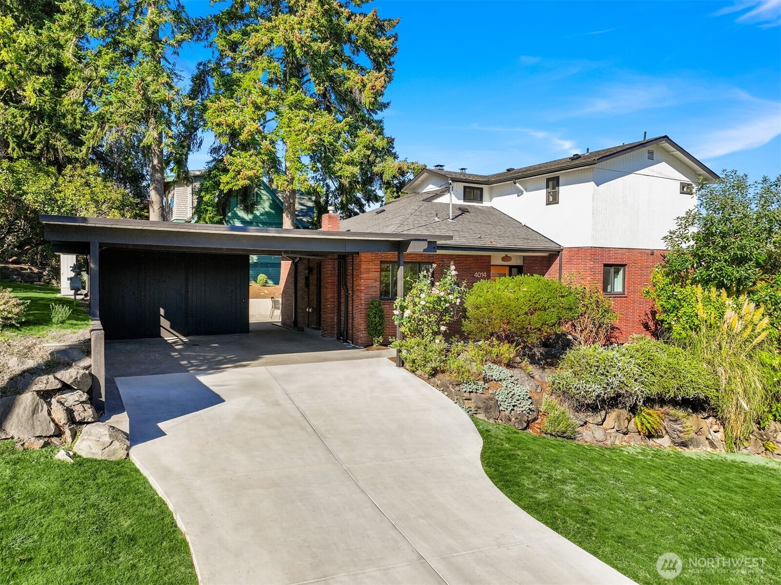 4014 Dakota Street