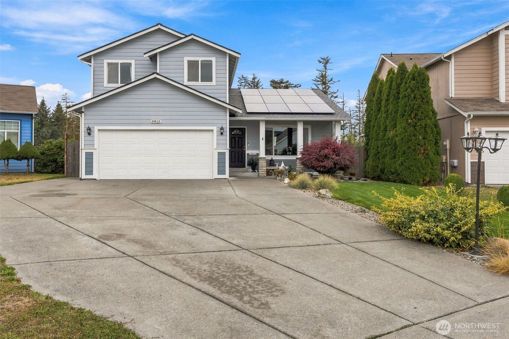 9819 Greenleaf Loop