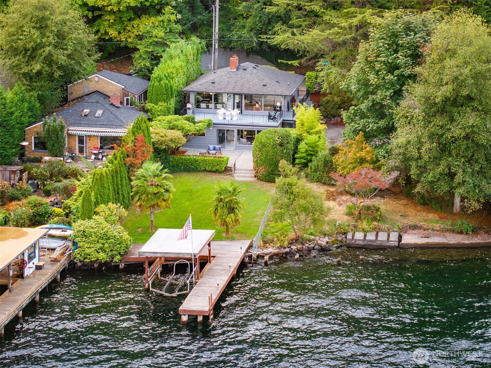 1302 Lakeside Avenue