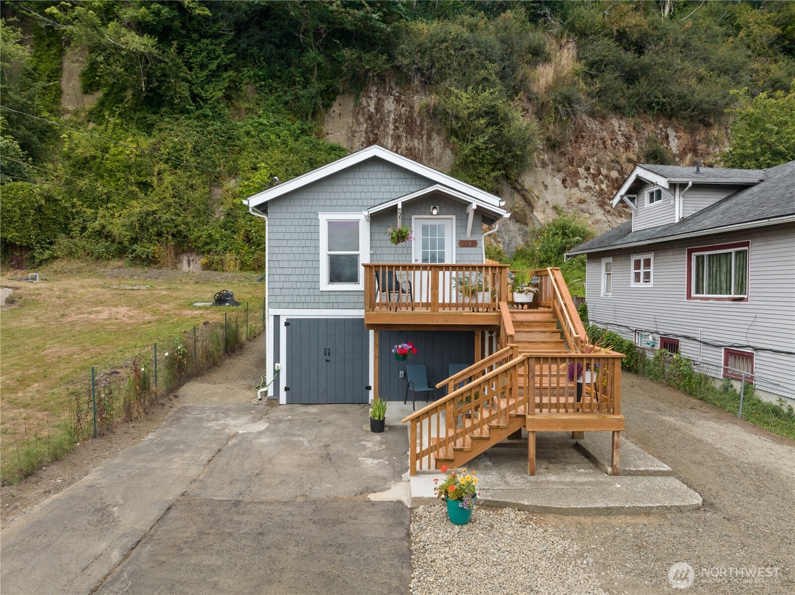 2613 Queets Avenue
