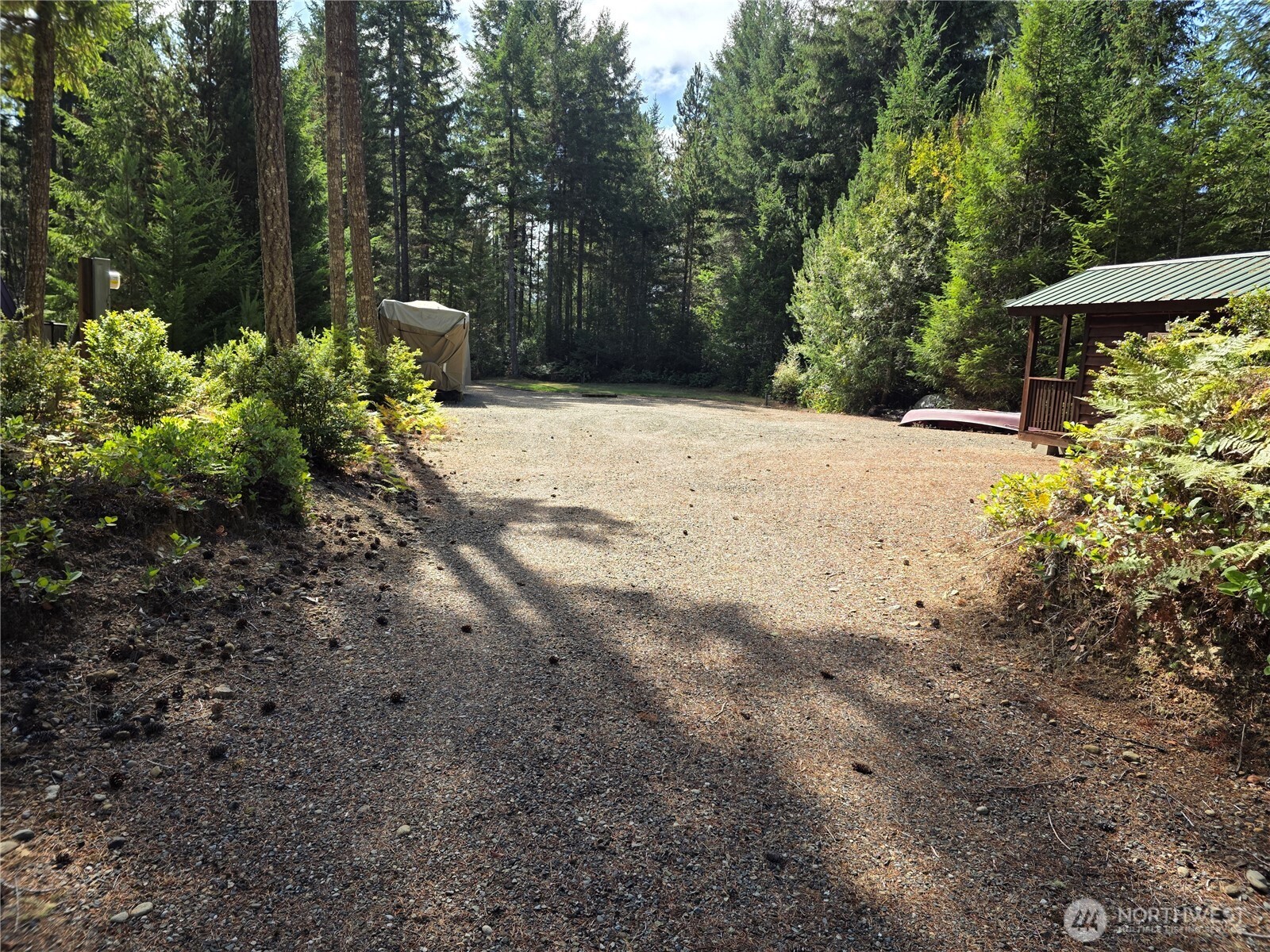211 Emerald Lake Dr