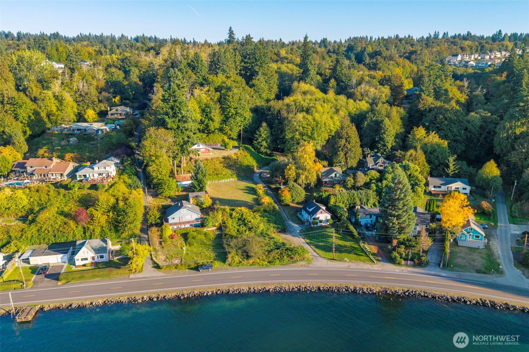 1160 BEACH Drive