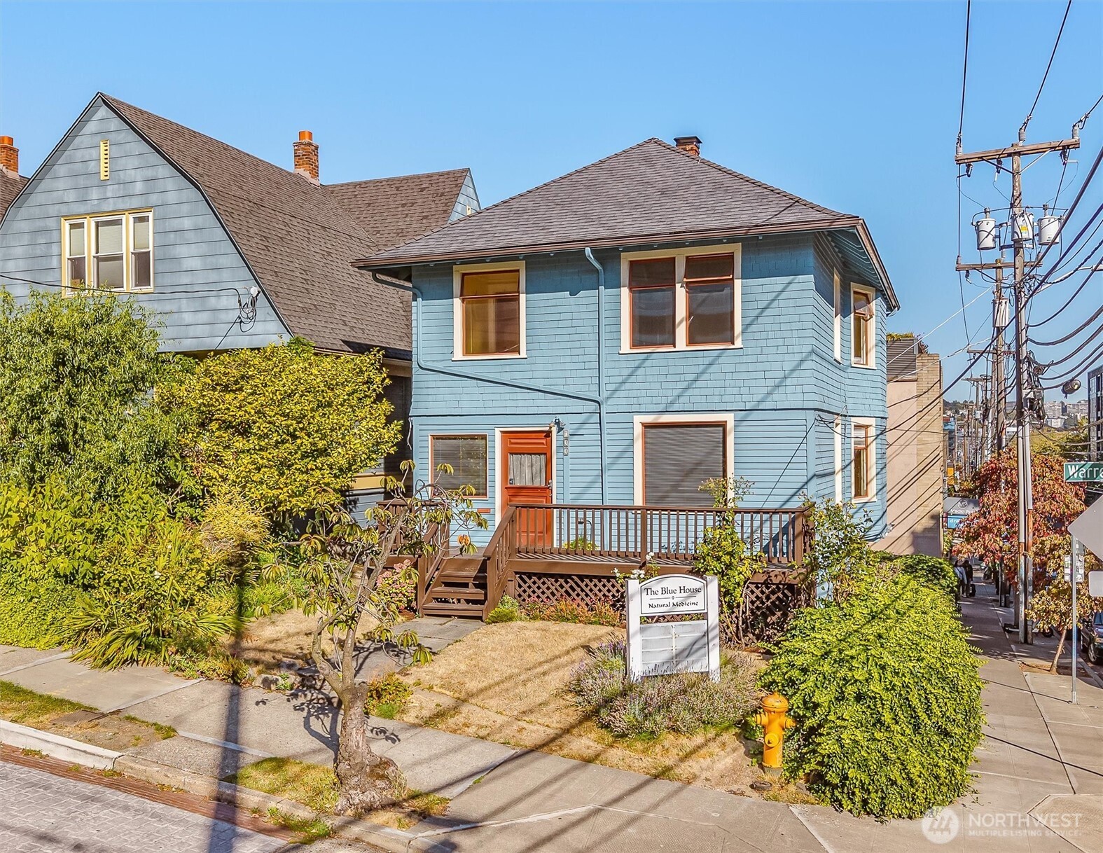 700 Warren Avenue