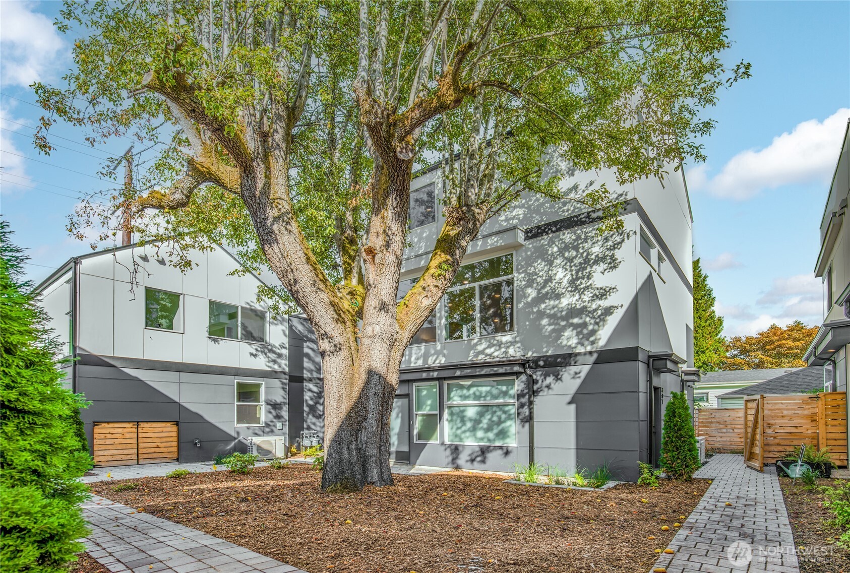807 Sullivan Street
