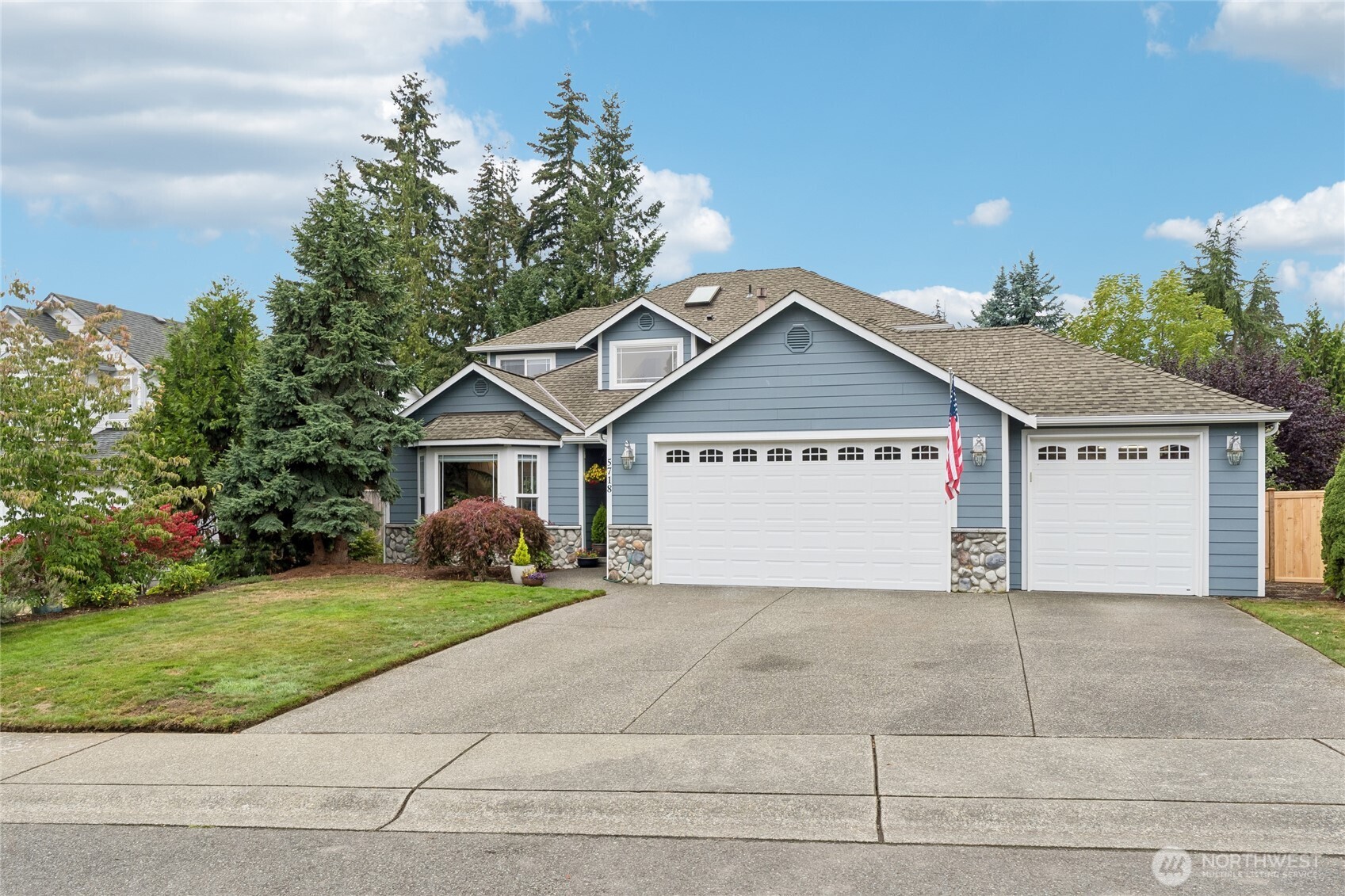 5718 Hillpointe Circle