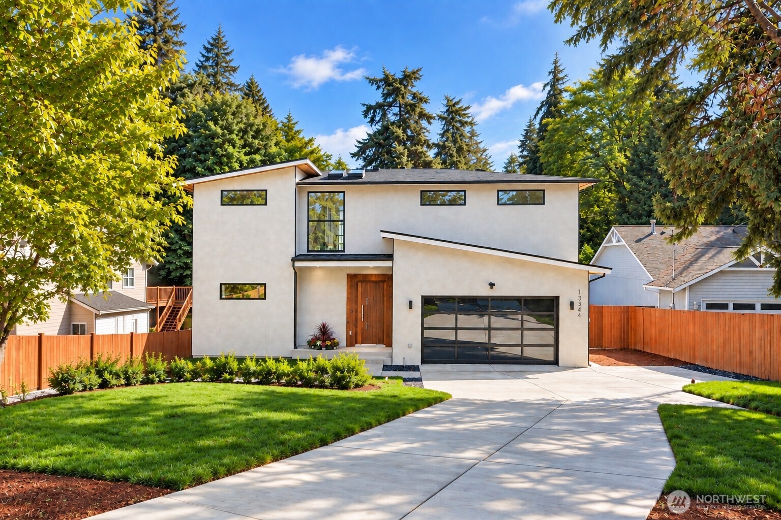 13344 Newport Way