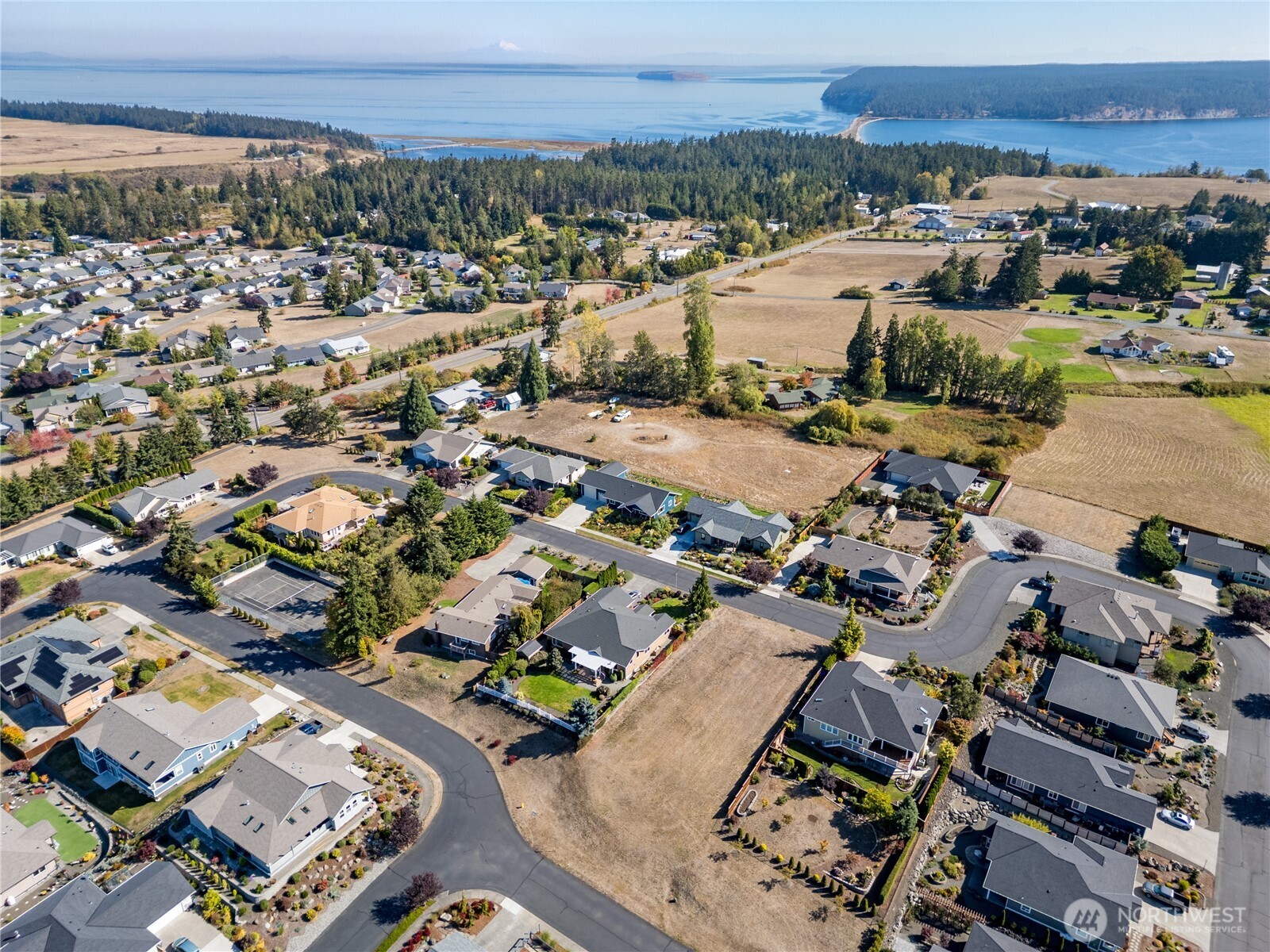 440 Morgison Loop