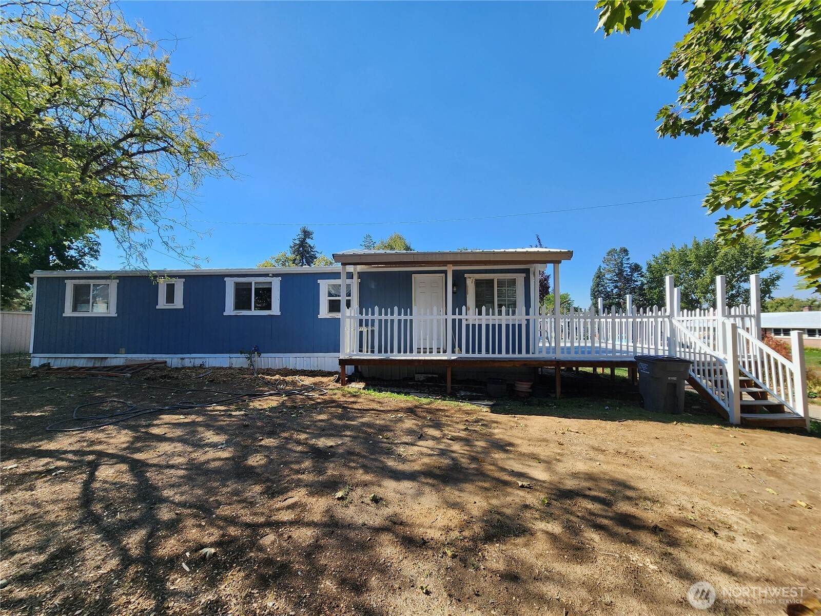 720 Locust Street