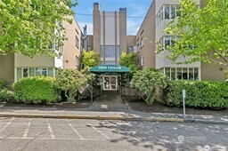 1800 Taylor Avenue #210
