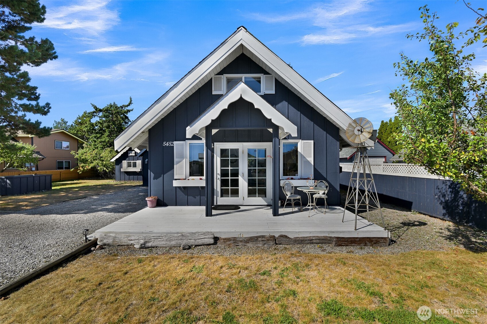 5452 Tsawwassen Loop