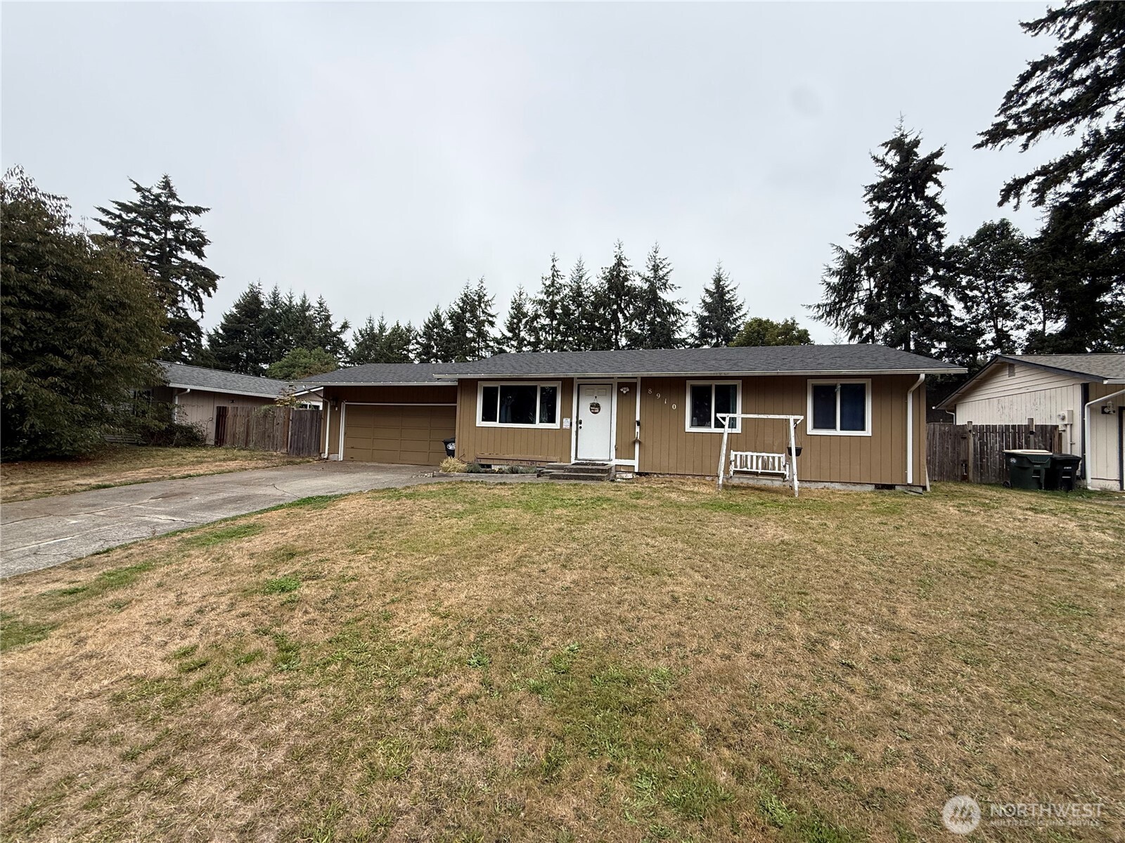 8910 Quinault Loop