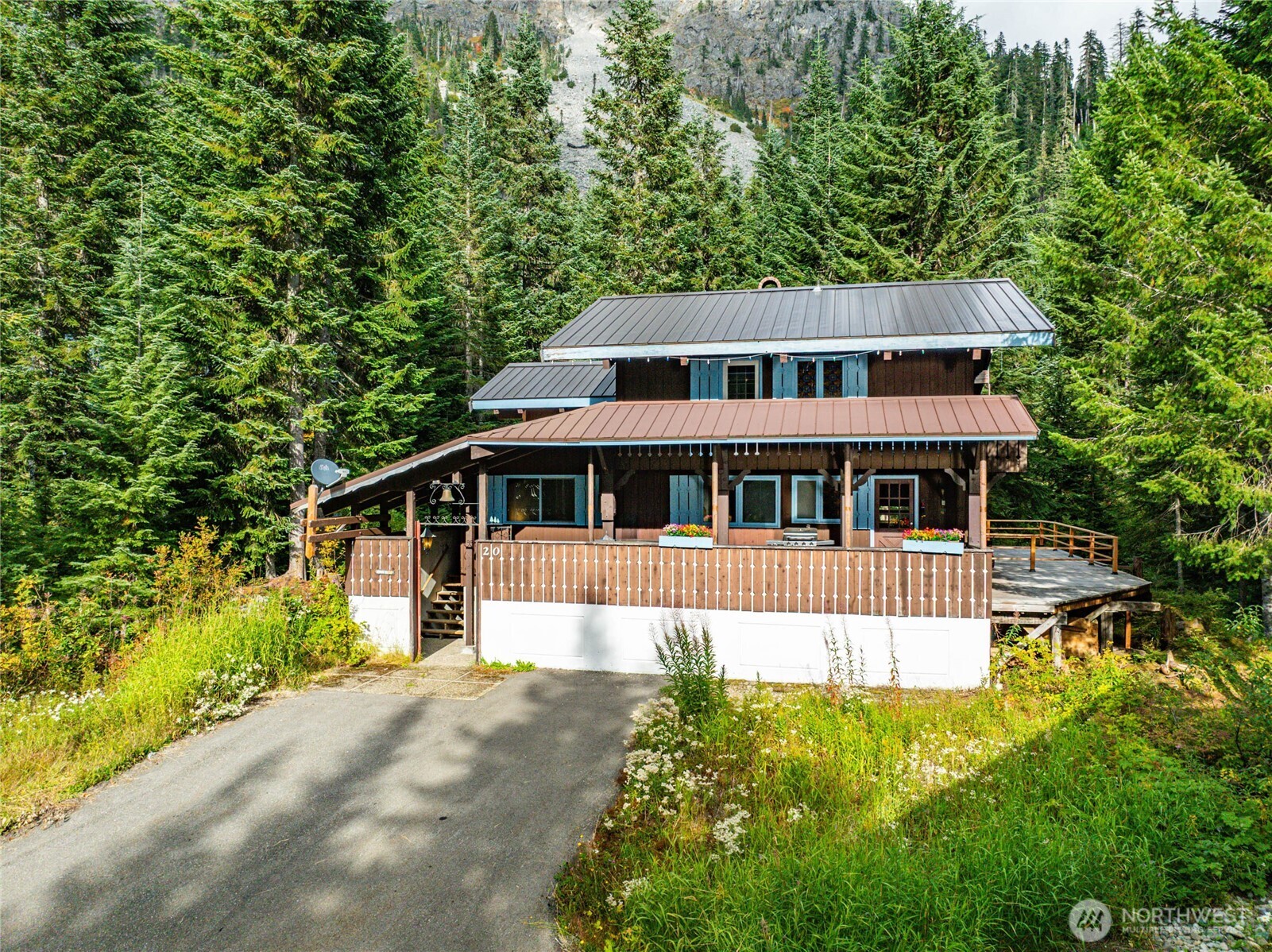 20 Alpental Strasse