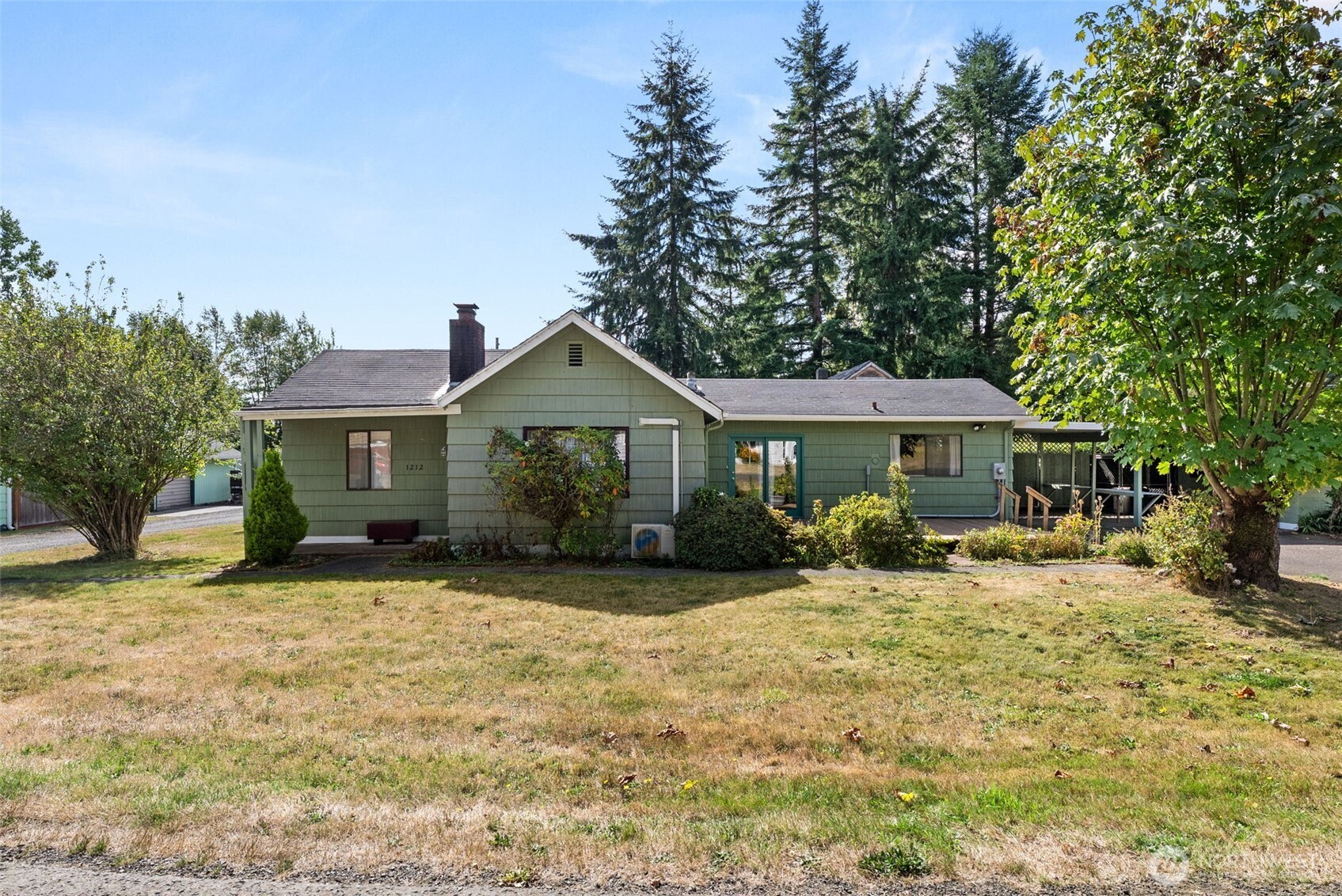 1212 Riddell Street