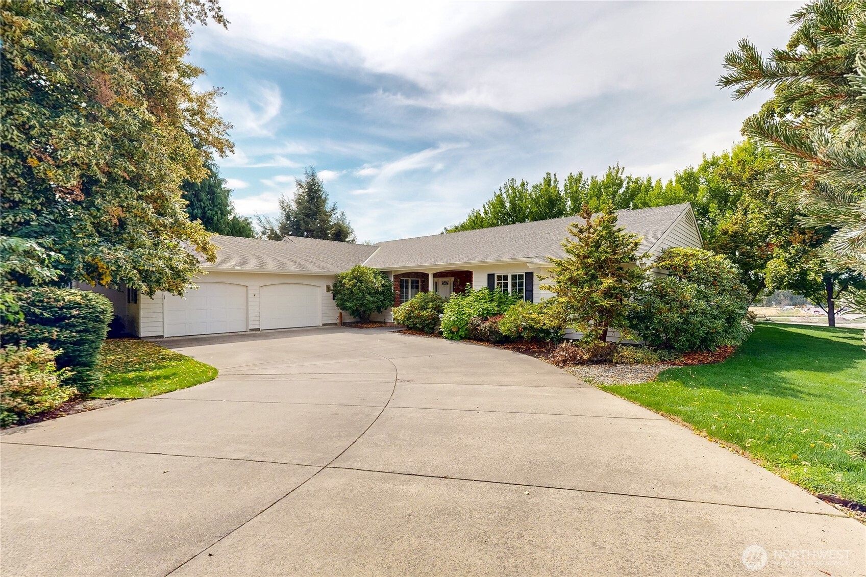 2460 Fairfield Drive