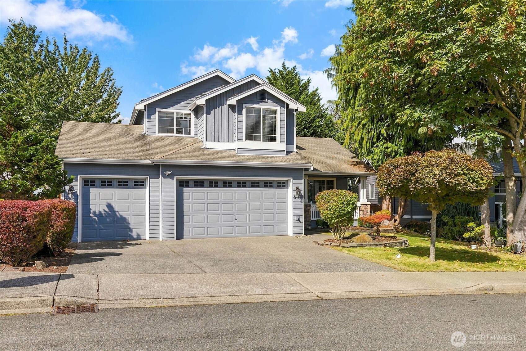5127 Nathan Loop