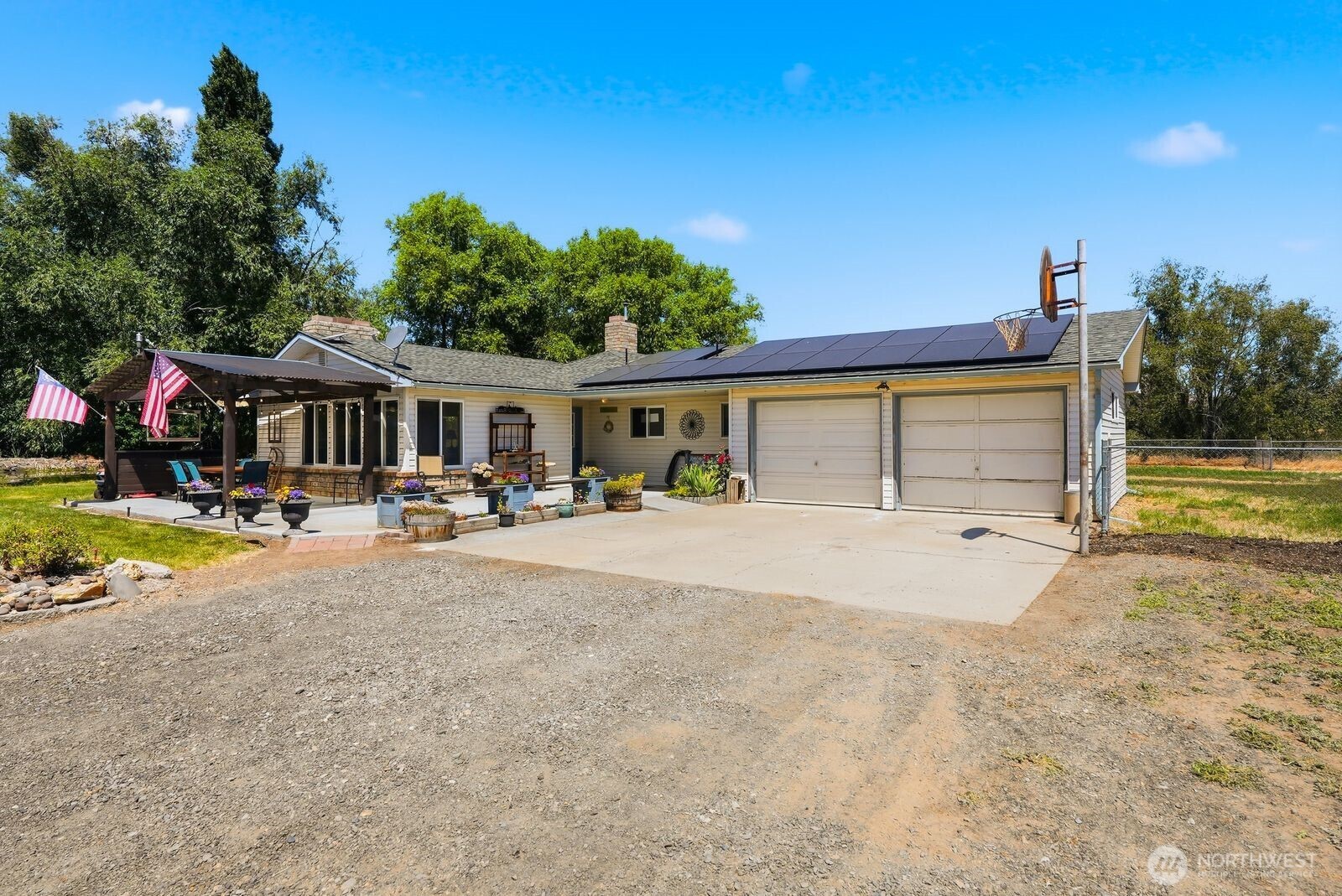 2841 Mapleway Road
