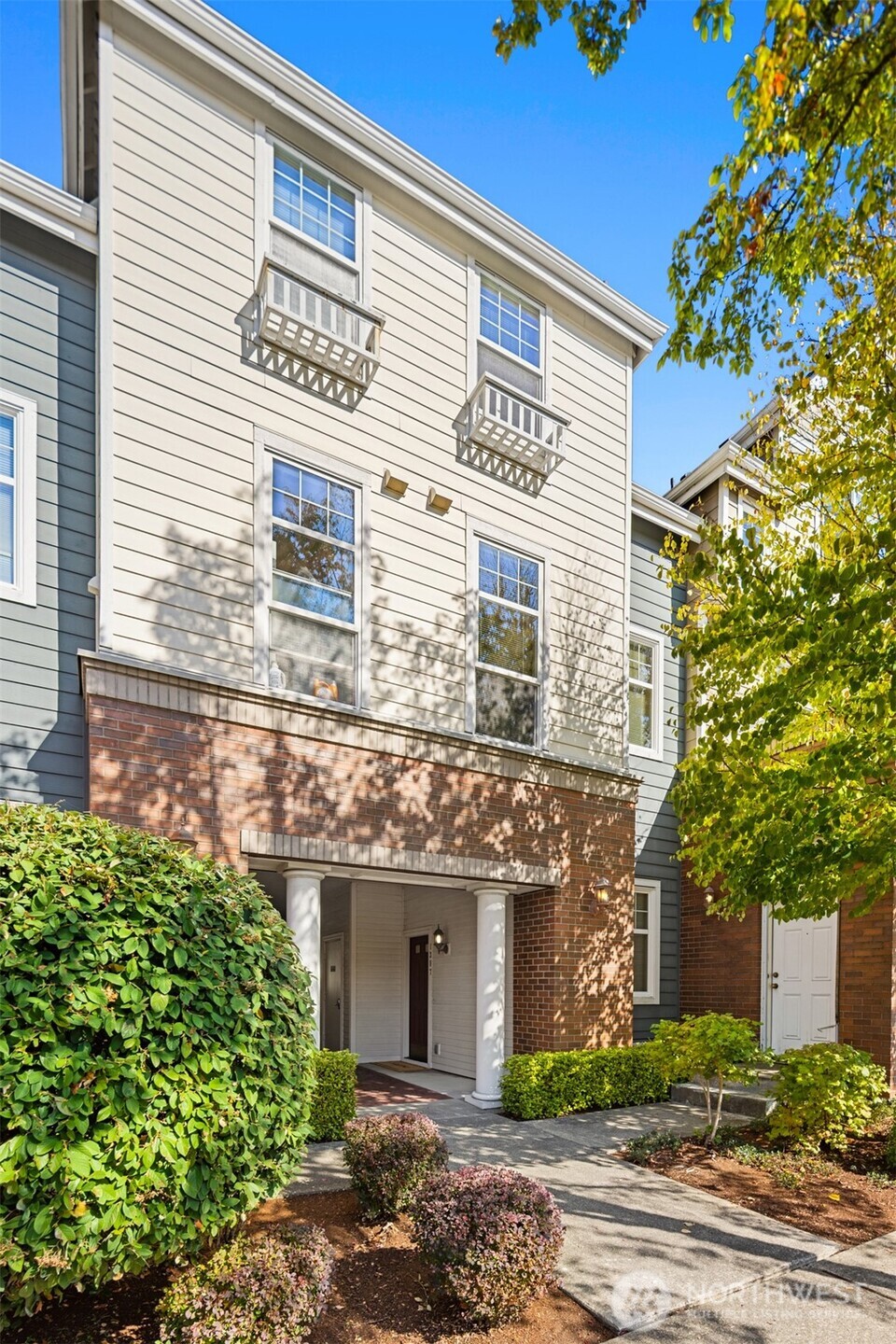 1387 Huckleberry Circle
