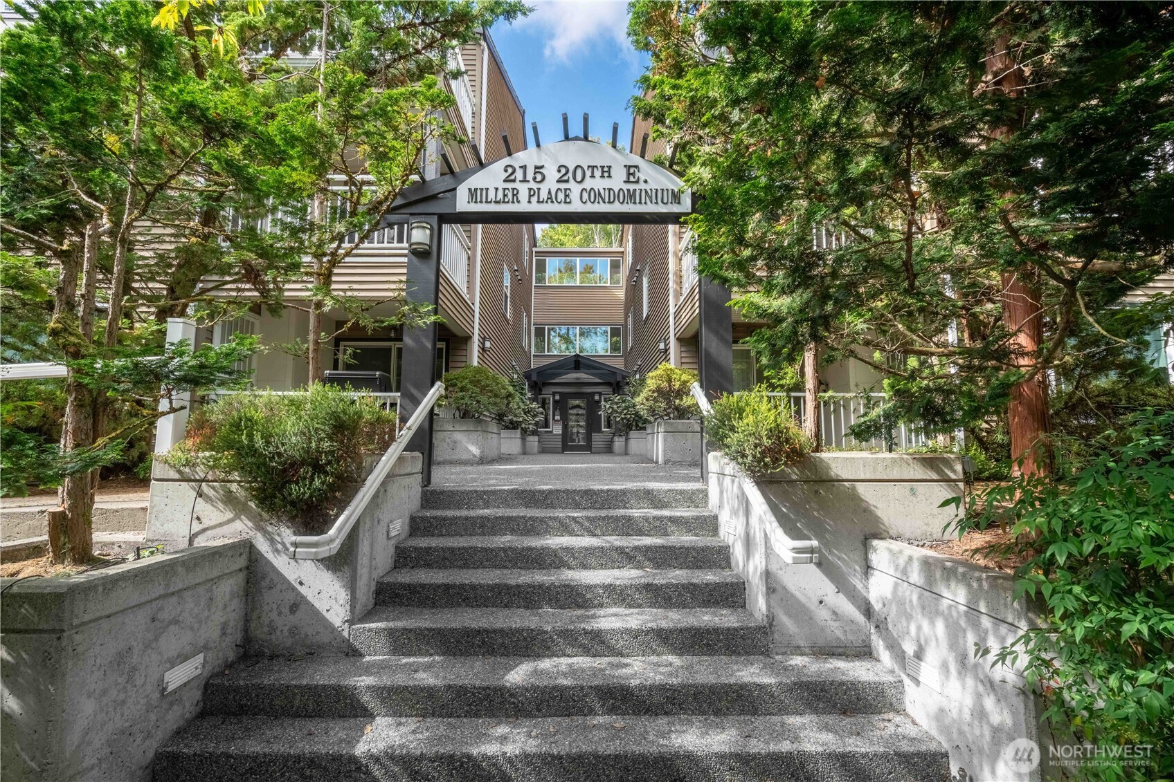 215 20th Avenue #204