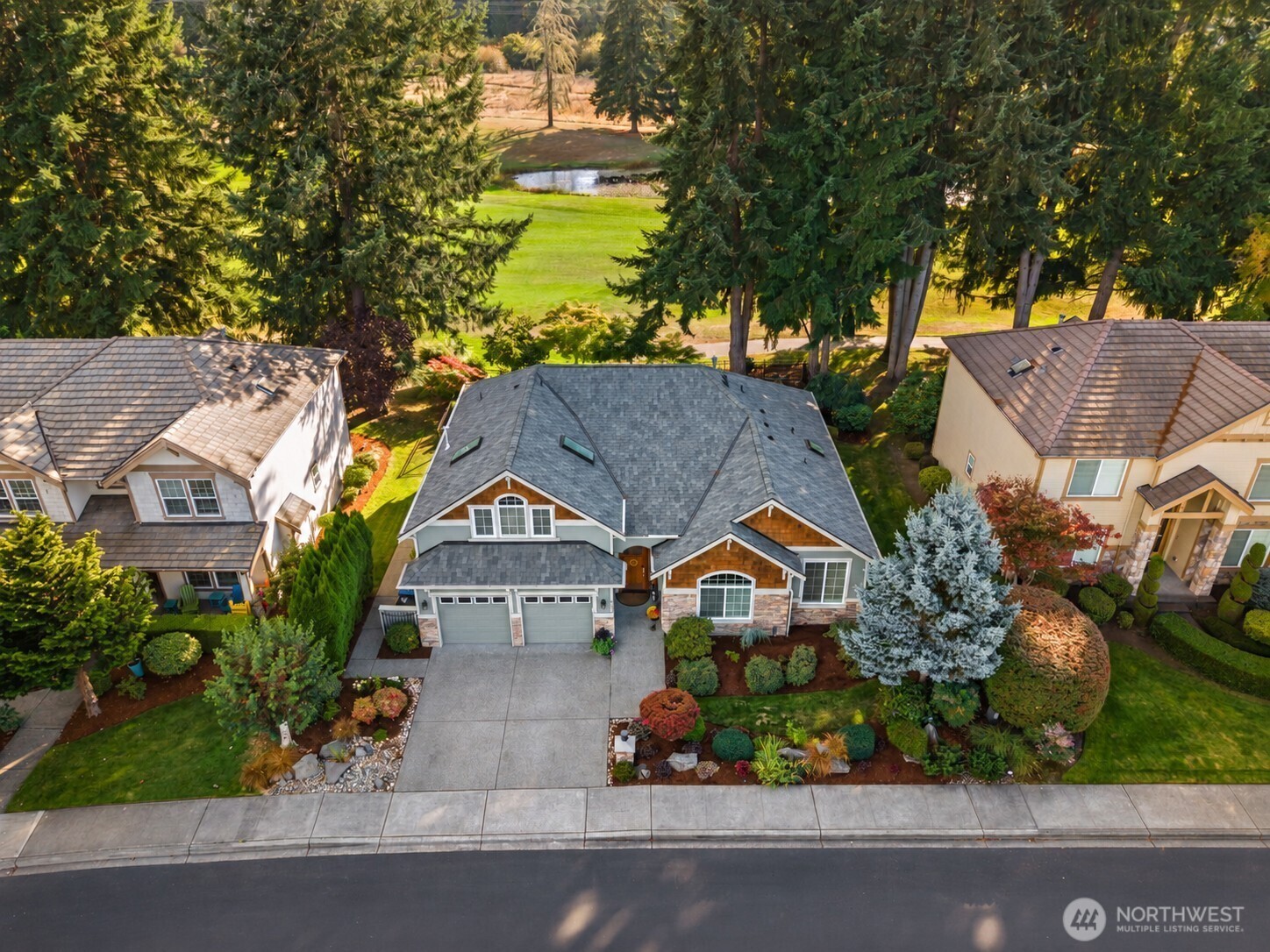 4527 Prestwick Lane