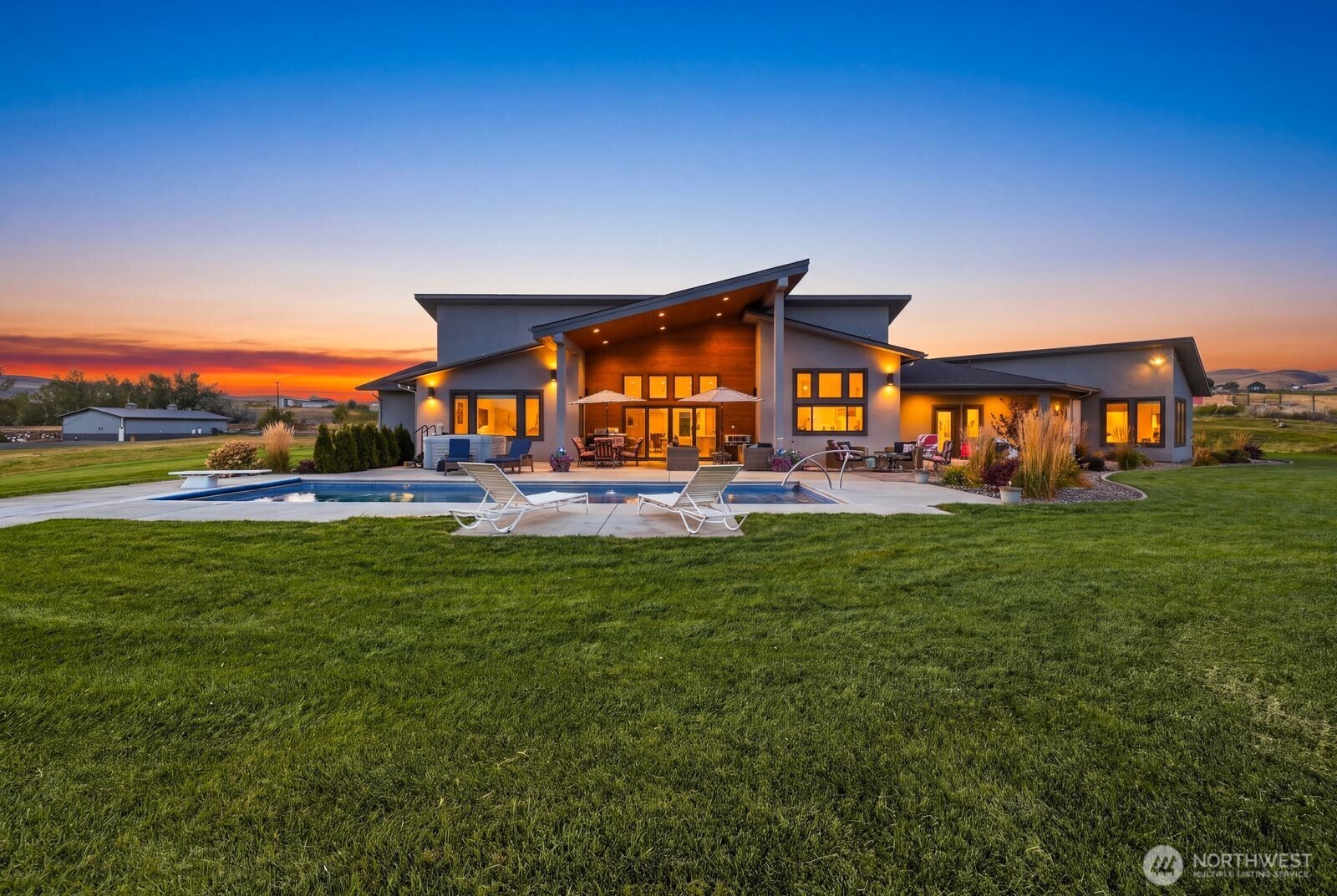 2497 Selah Road