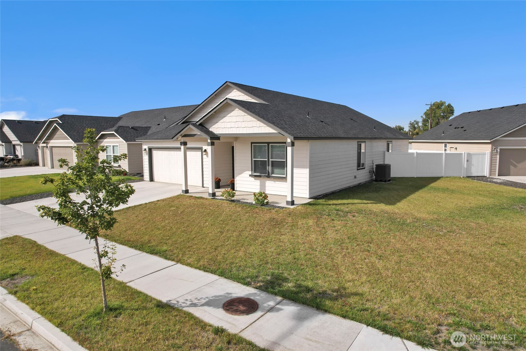 4212 Bufflehead Blvd
