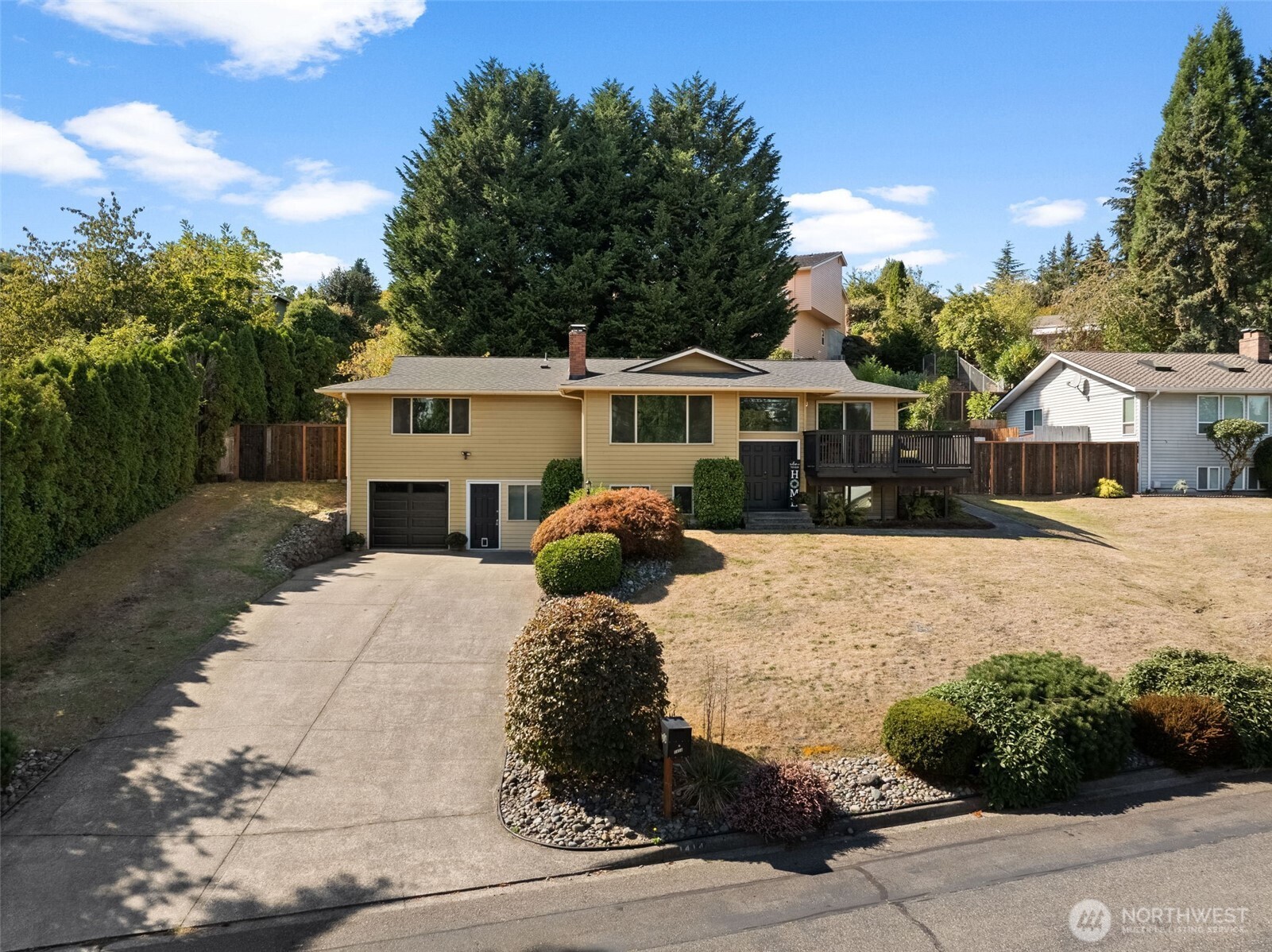 1414 Woodside Drive