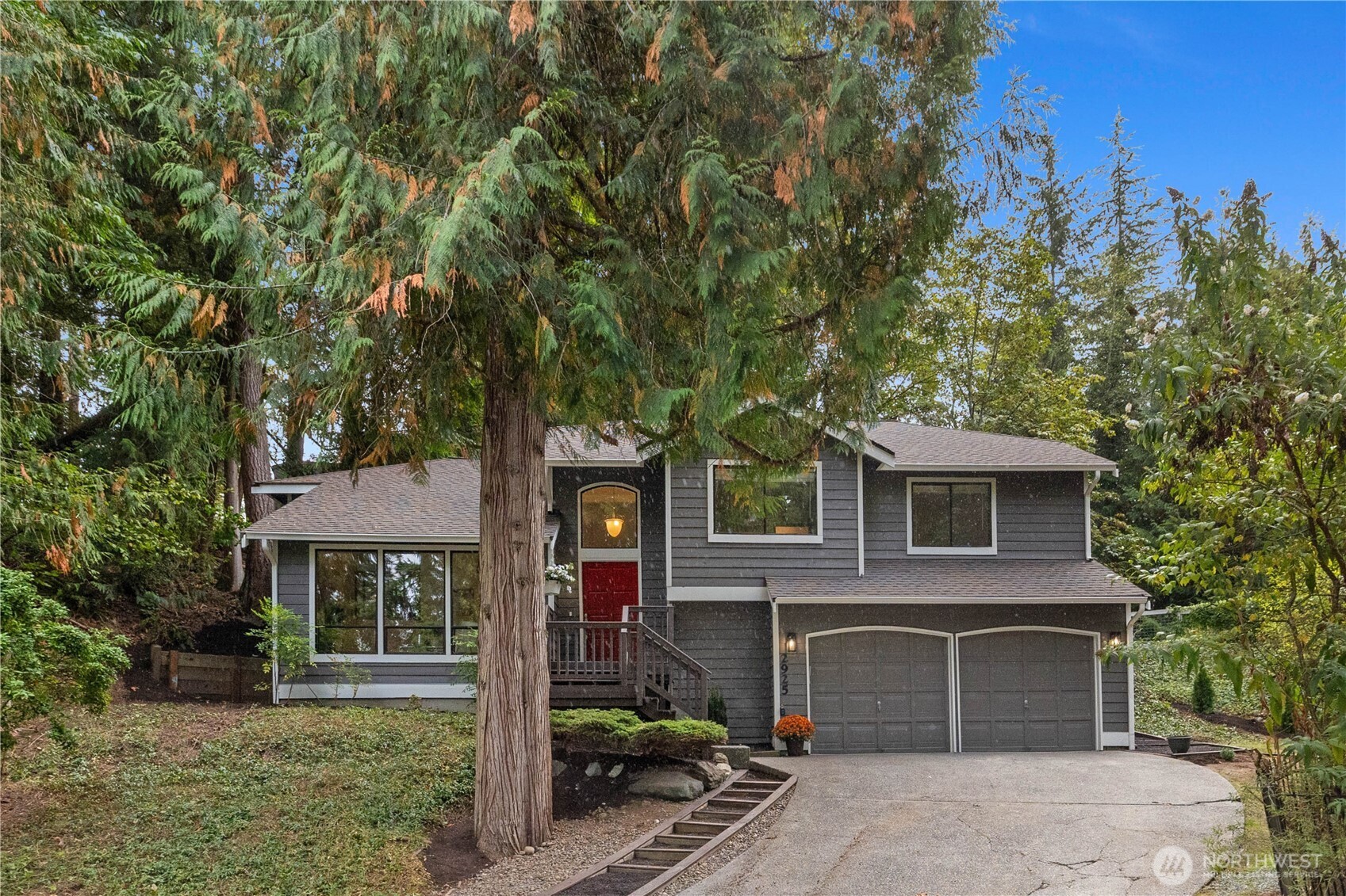 2925 Lake Sammamish Parkway
