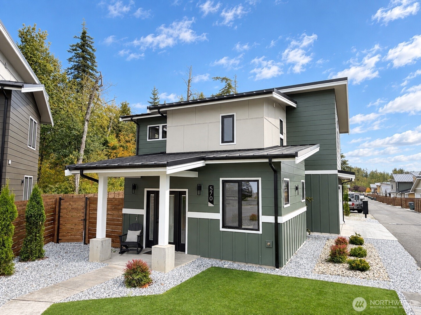 570 Creston Court