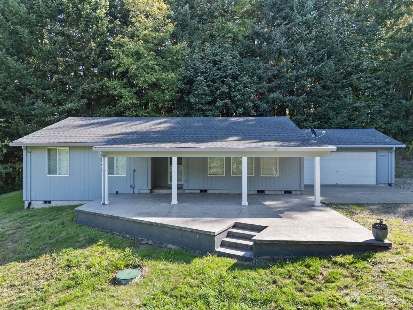 410 VIVIAN Road