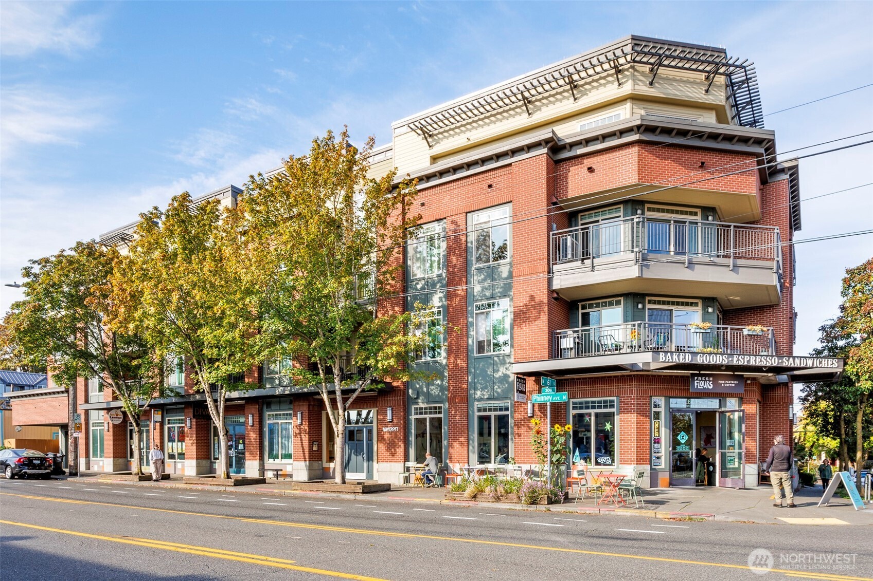 6015 Phinney Avenue #409