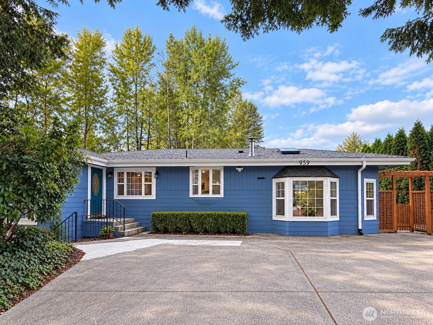 959 Hoquiam Ave