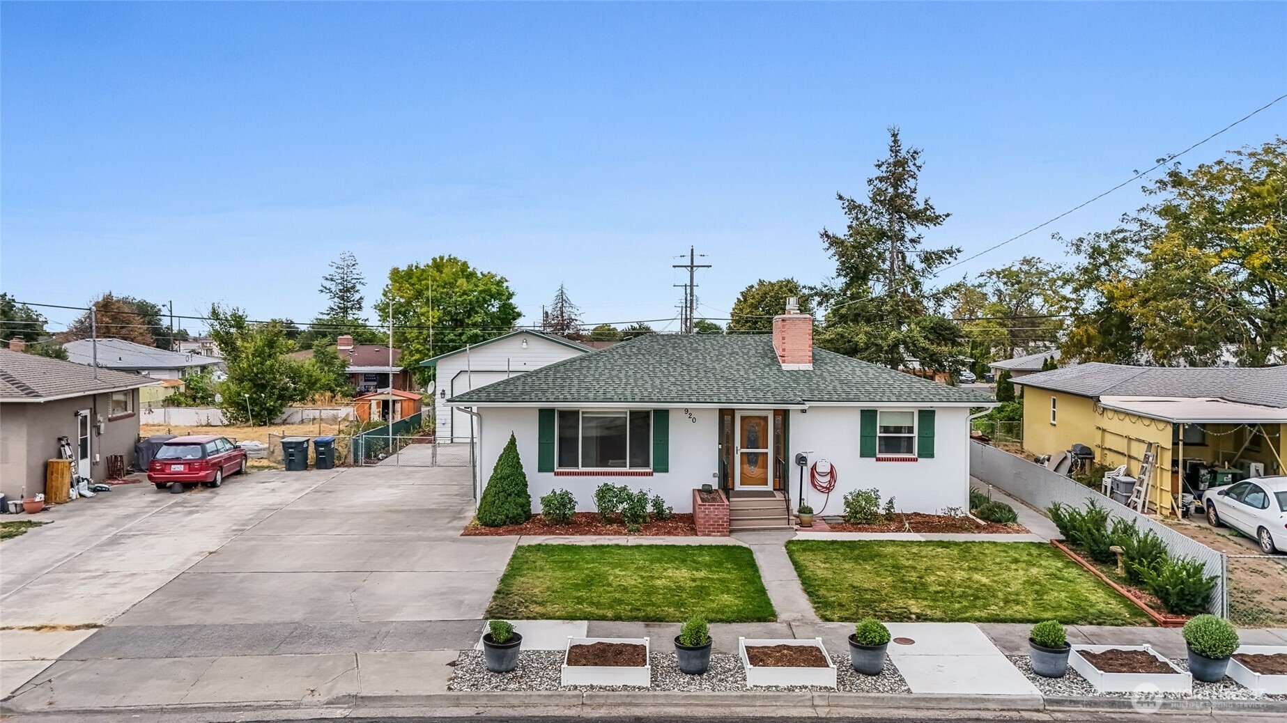 920 Dahlia Drive
