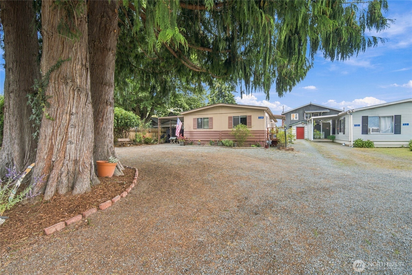 319 Laird Place