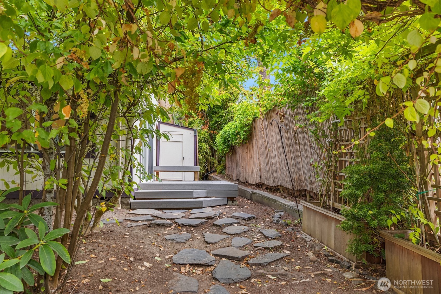 216 Madrona Way